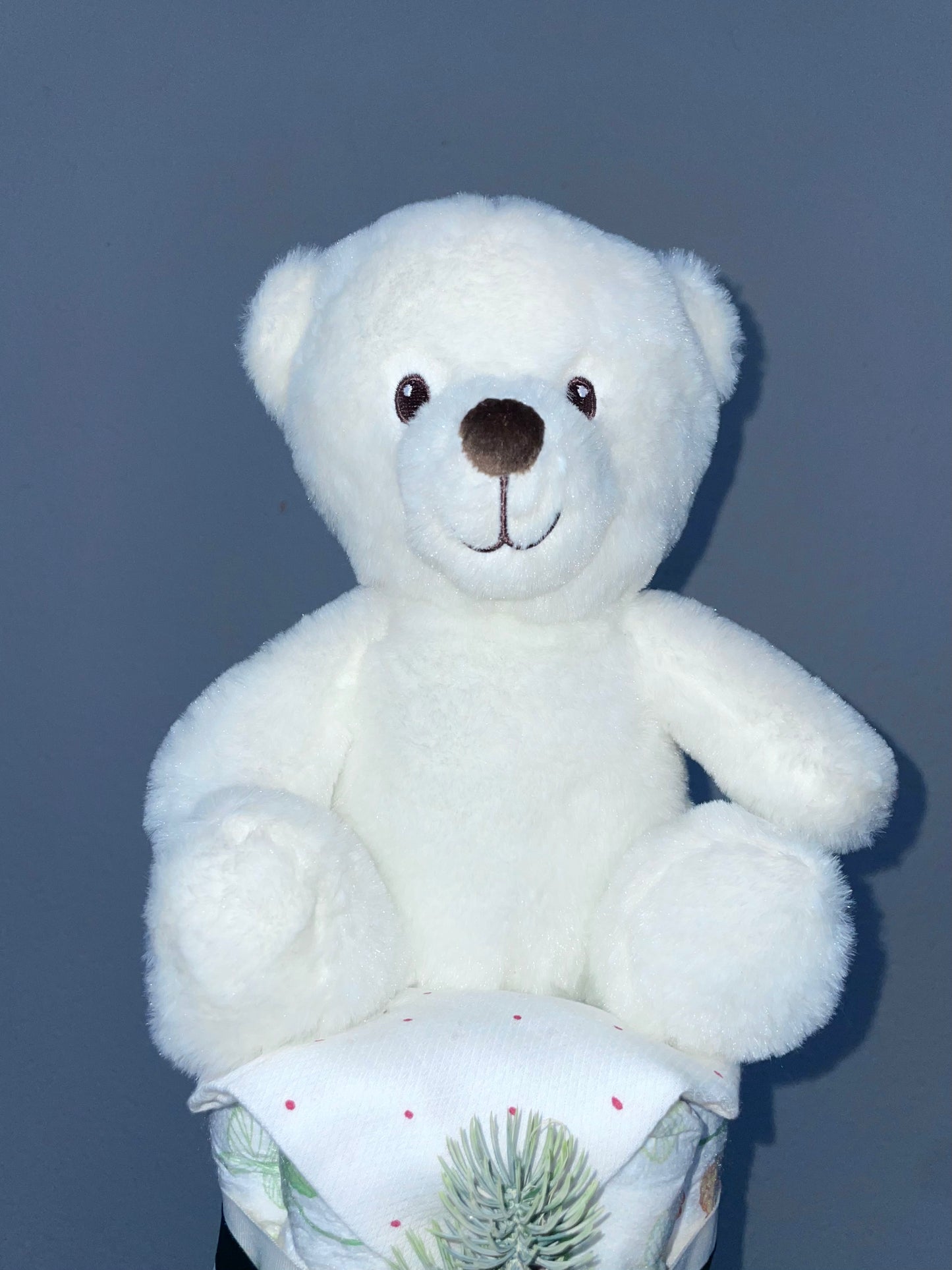 Handgjord Blöjtårta 3 våningar - Röd och Grön Jul