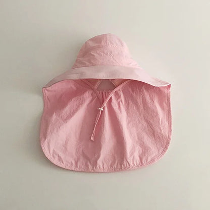 Rosa solhatt för barn med sjal