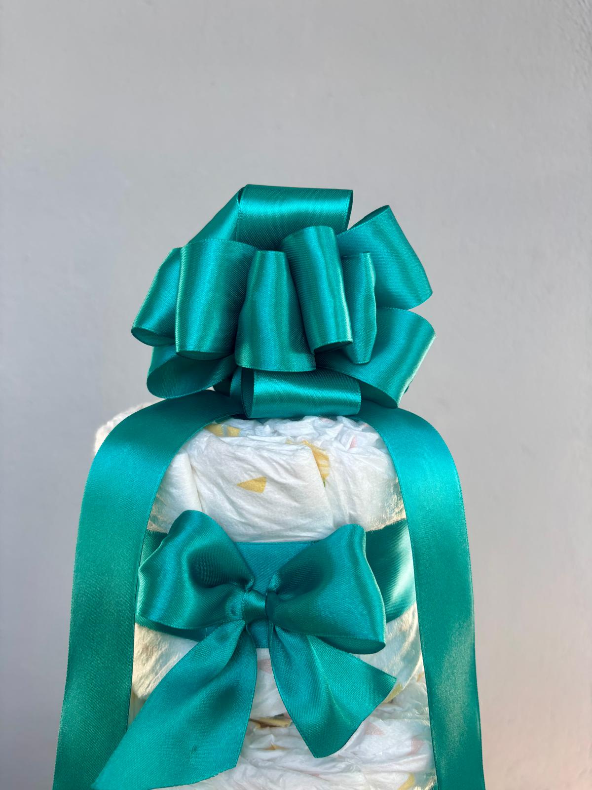 Stor Blöjtårta med Rosett – Perfekt för Babyshower (4-våningar)